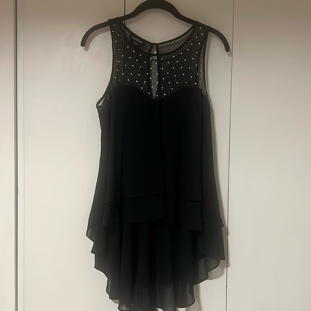 Bebe HiLow Ruffle blouse